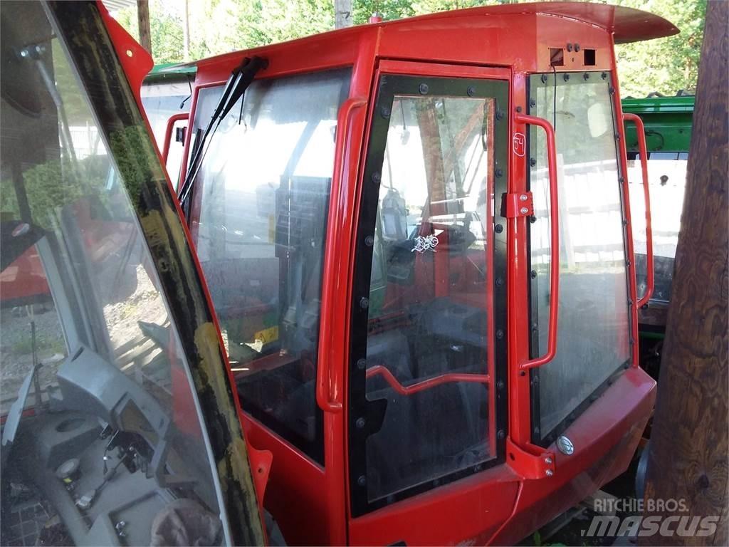 Komatsu 895 Cabine e interni