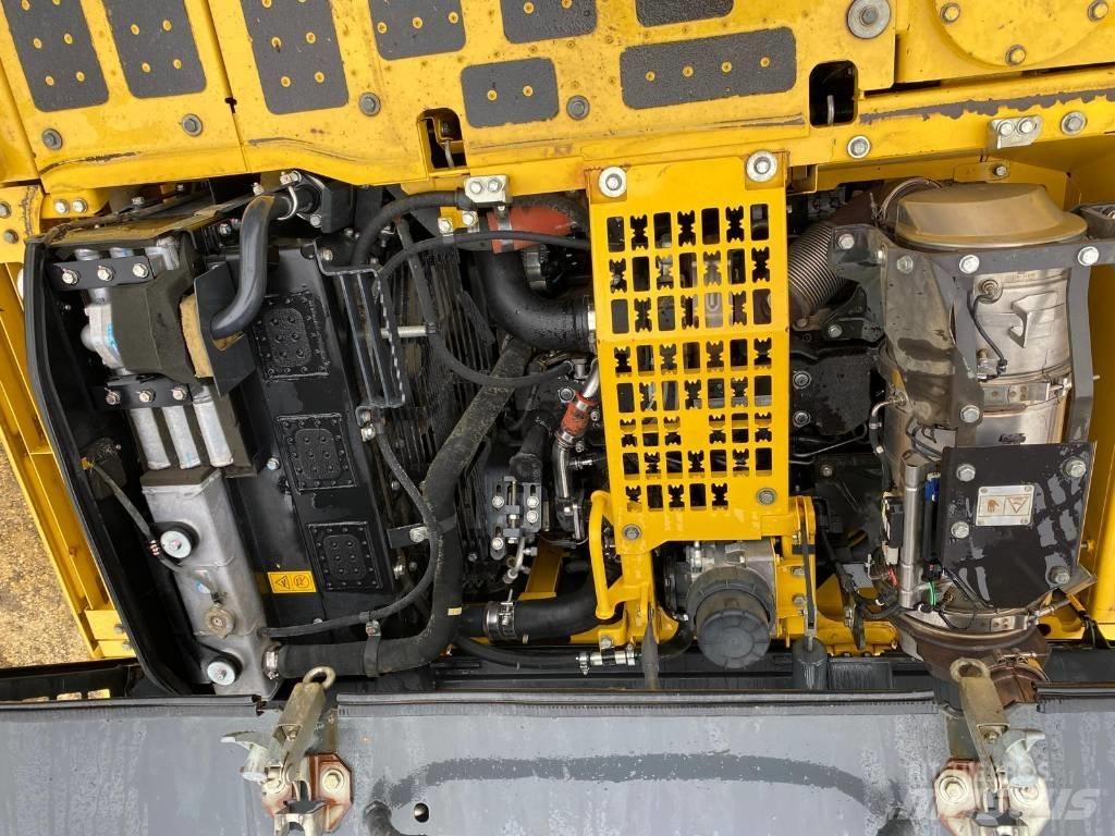 Komatsu PC240LC-10 Escavatori a lunga portata