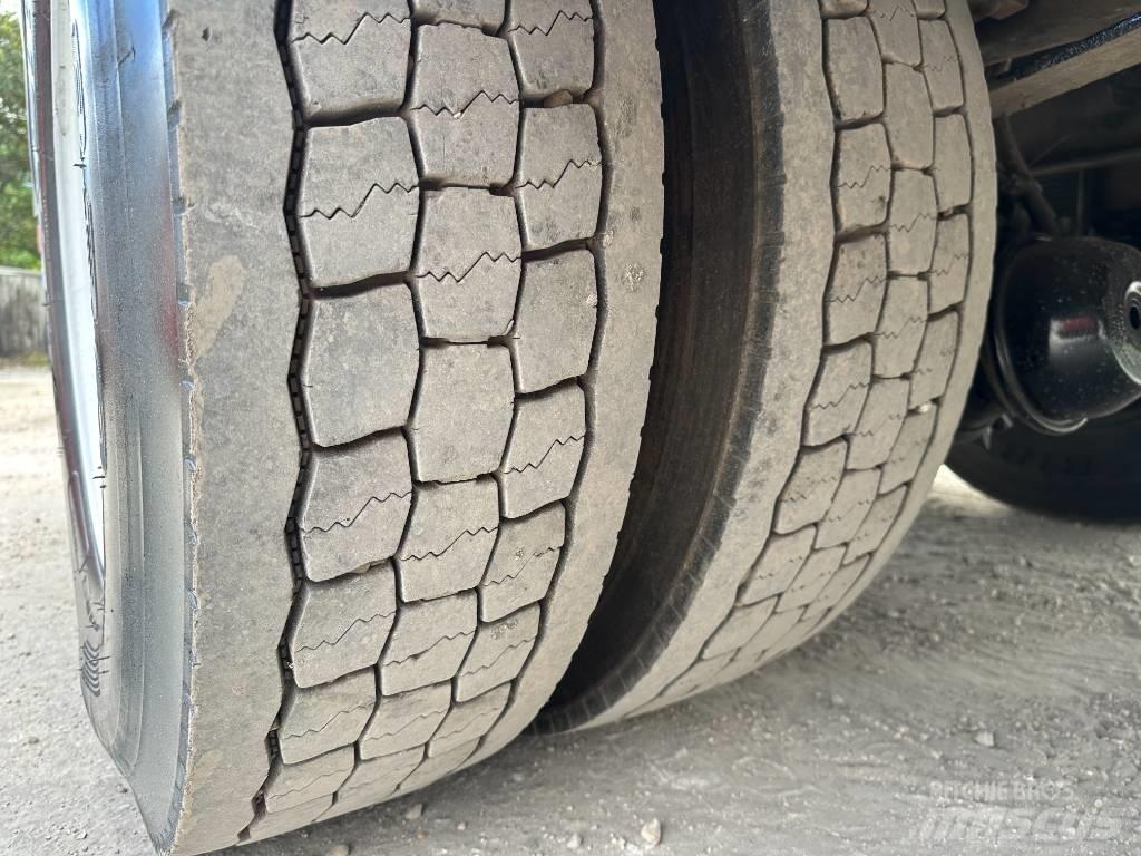 Ford F 750 XL SD Autogru