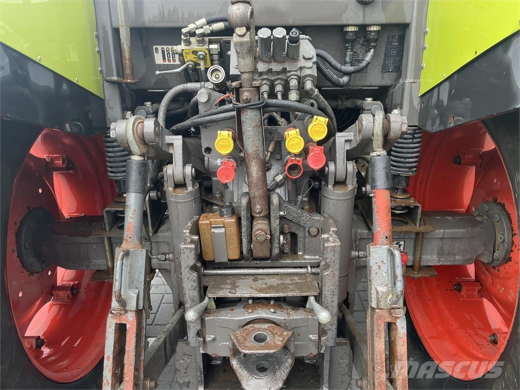 CLAAS ATZ 567 Trattori