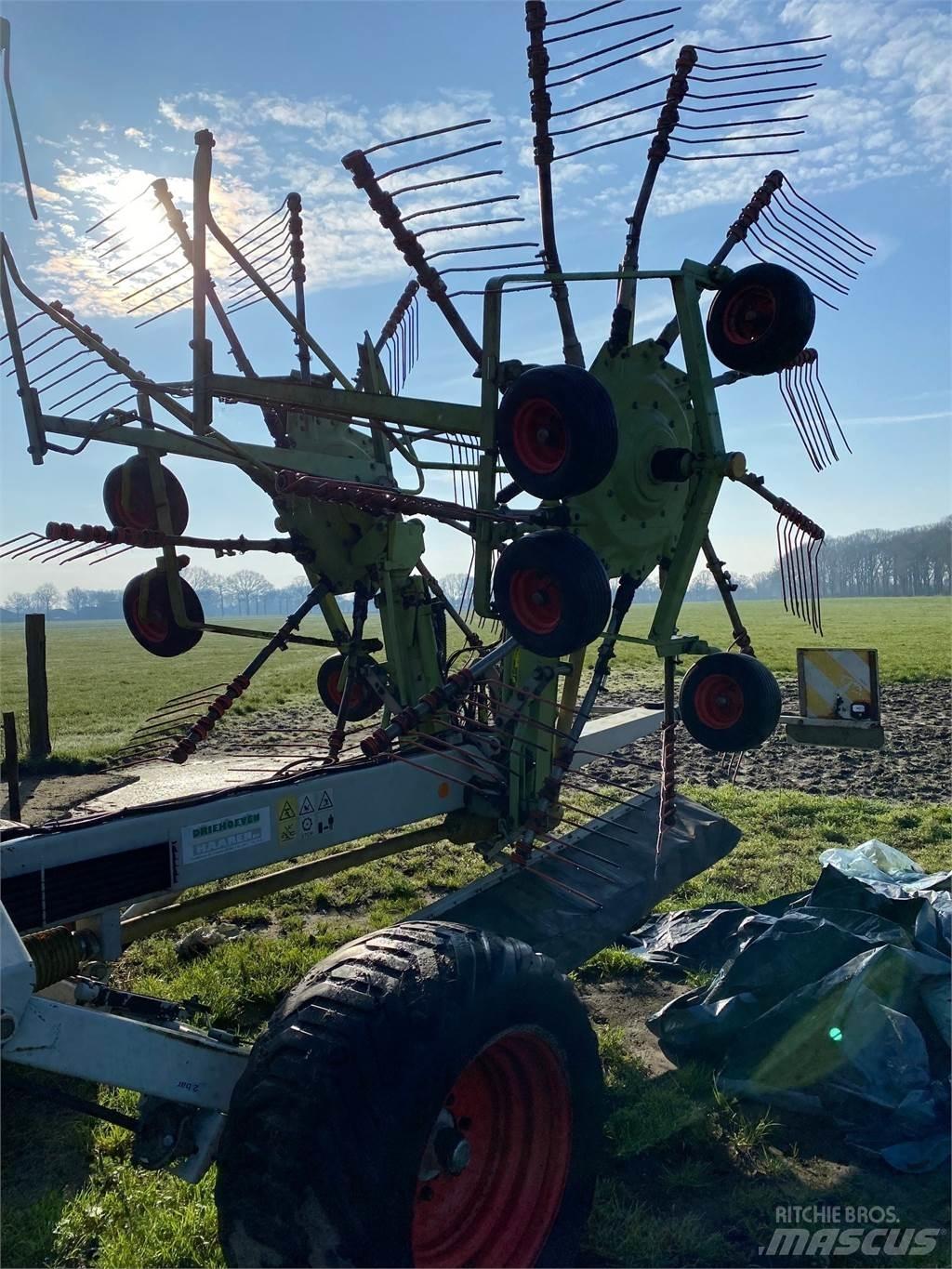 CLAAS liner 3000 Ranghinatori