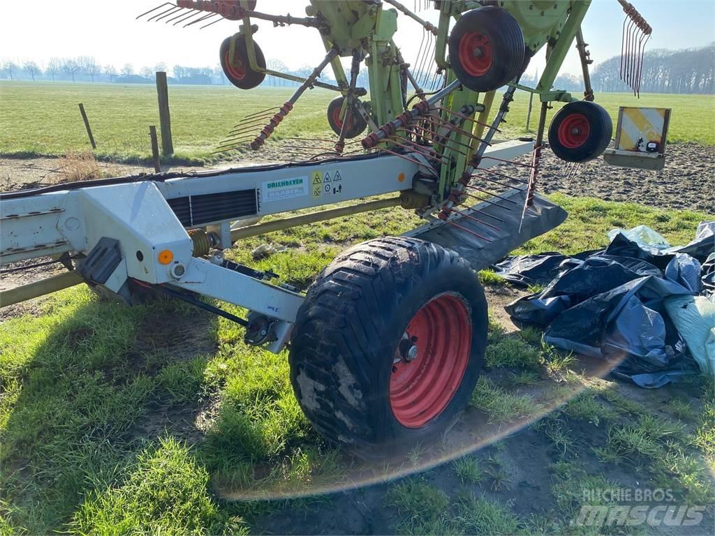 CLAAS liner 3000 Ranghinatori