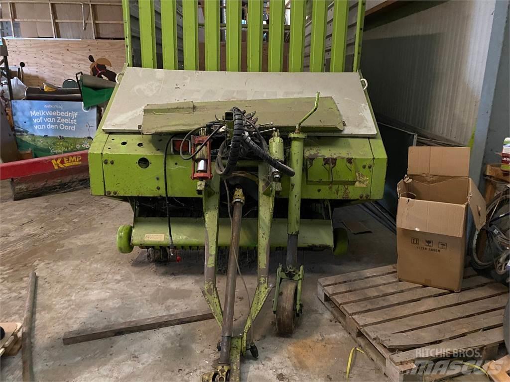CLAAS Sprint 335 P Rimorchi autocaricanti