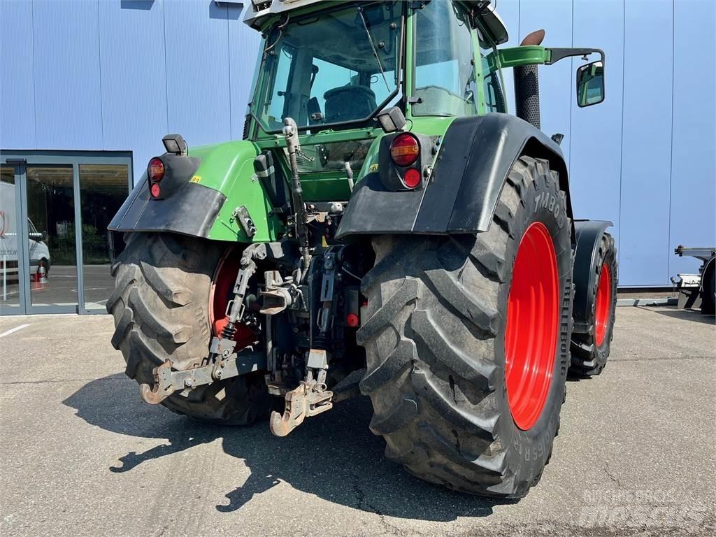 Fendt 718 COM3 Trattori