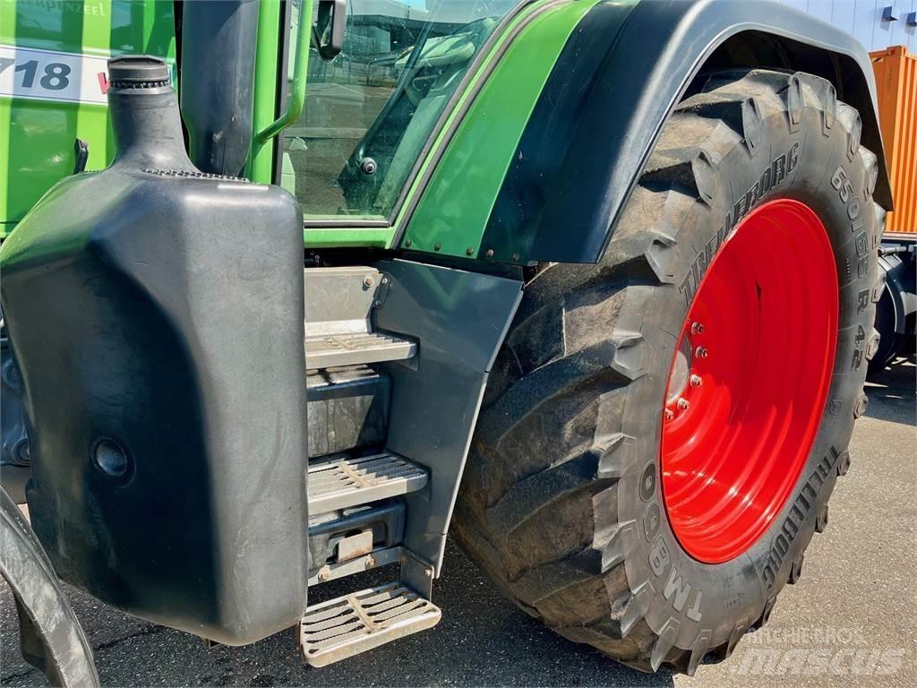 Fendt 718 COM3 Trattori