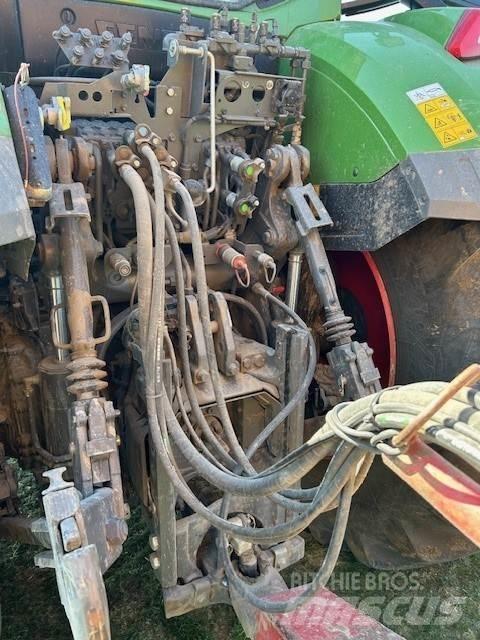 Fendt 724 Gen 7 Trattori