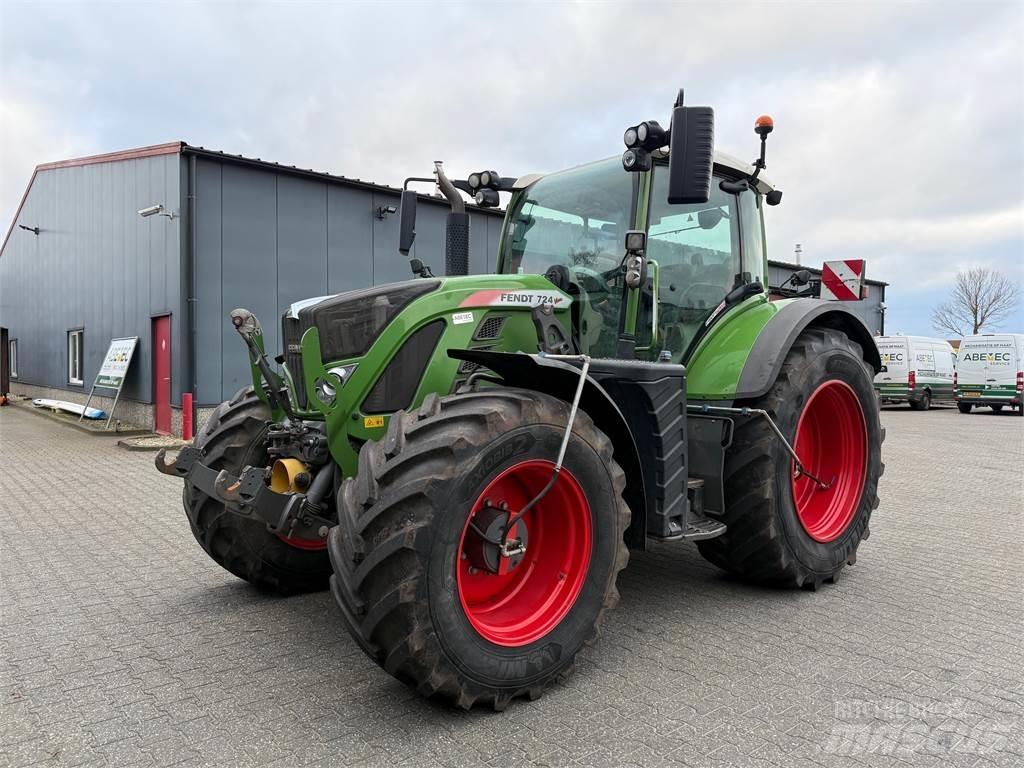 Fendt 724 S4 Trattori