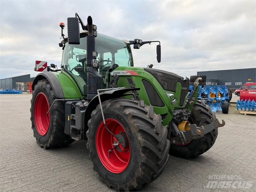 Fendt 724 S4 Trattori
