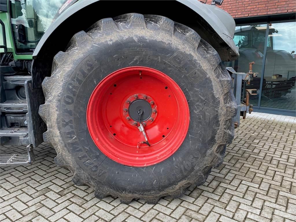 Fendt 826 Vario Trattori