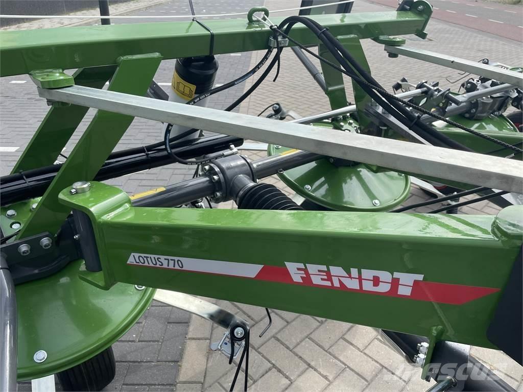 Fendt Lotus 770 Ranghinatori