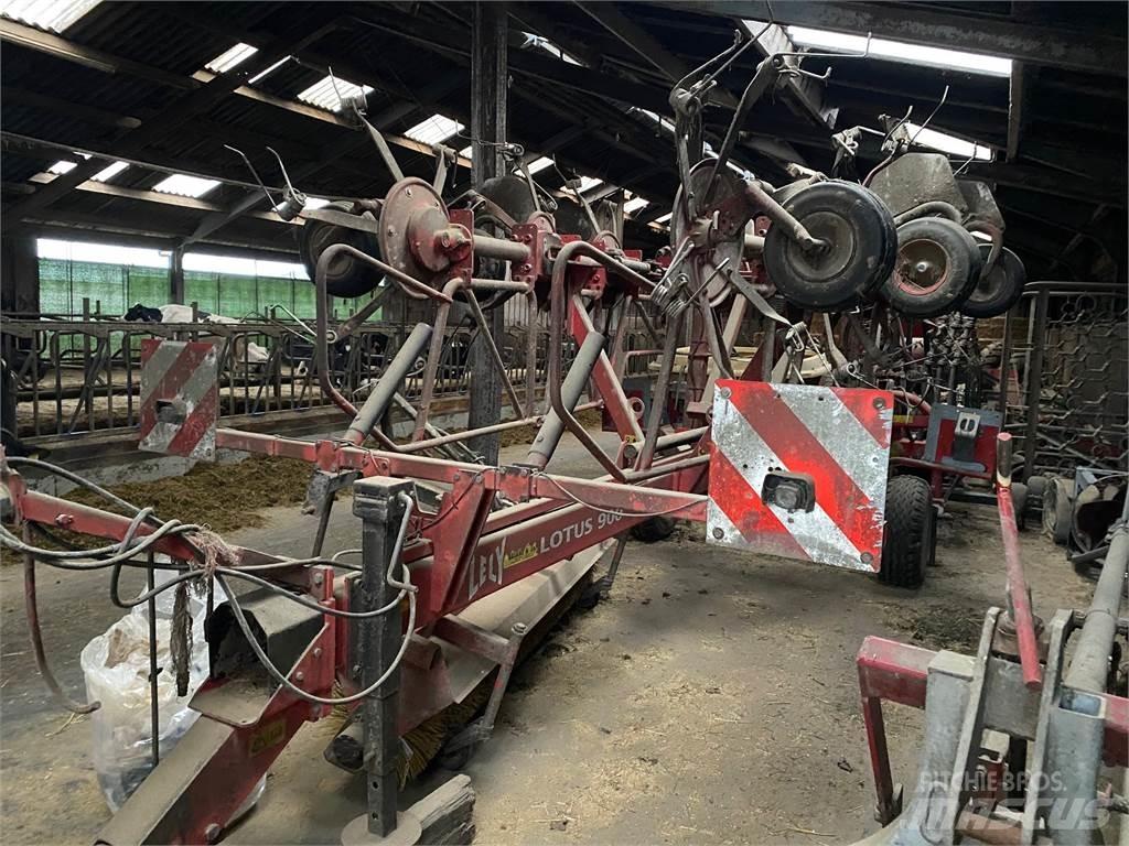 Lely Lotus 900 Ranghinatori