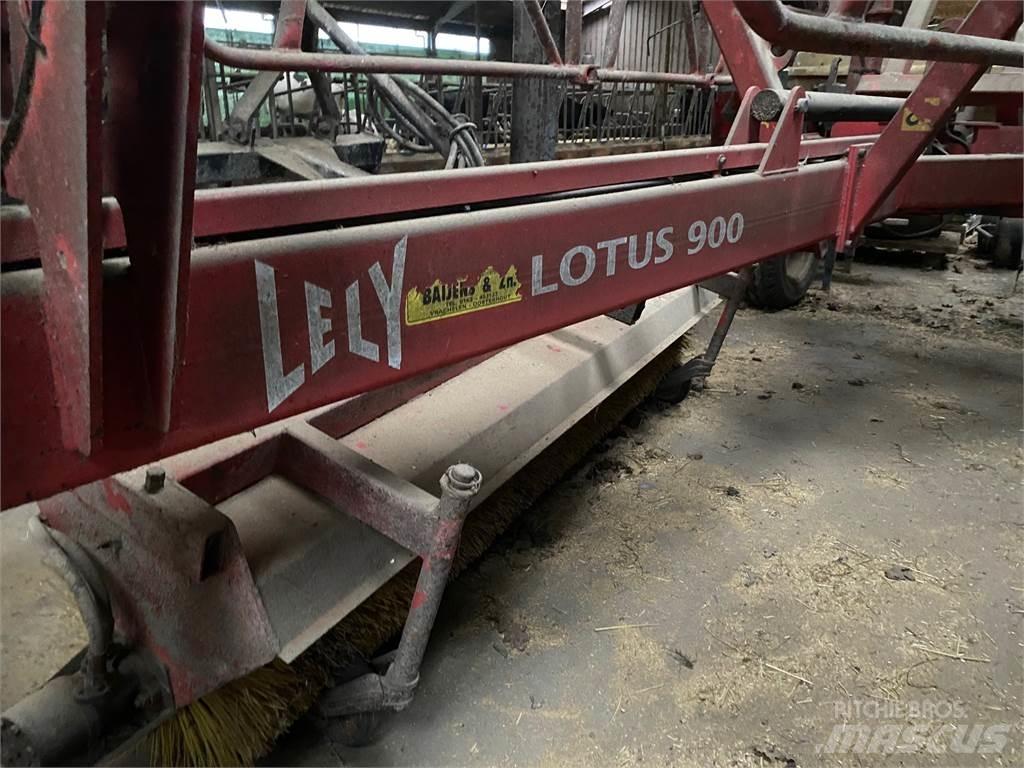 Lely Lotus 900 Ranghinatori
