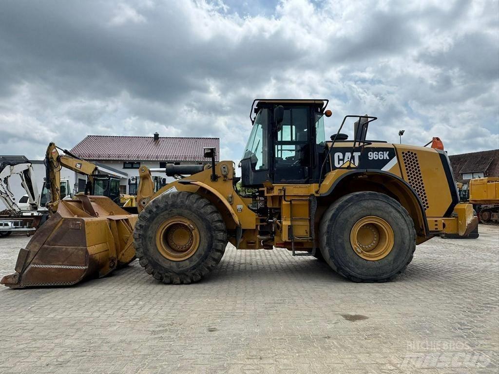 CAT 966 K Pale gommate