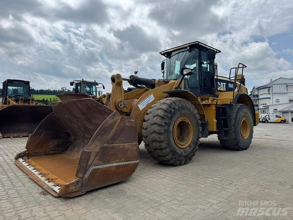 CAT 966 K Pale gommate