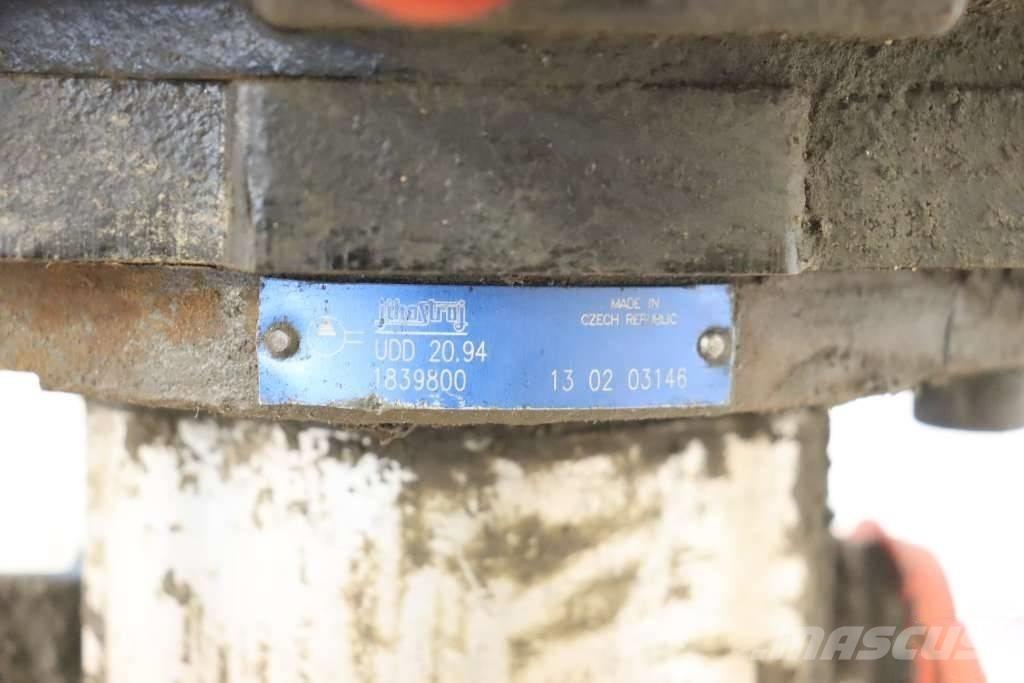GiANT V 6004 T Componenti idrauliche