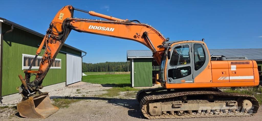 Doosan DX 225 LC Escavatori cingolati