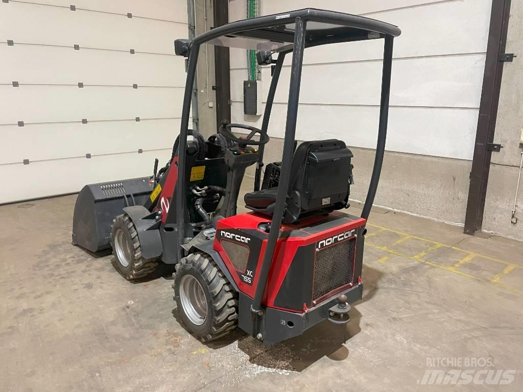 Norcar 755 Escavatori gommati