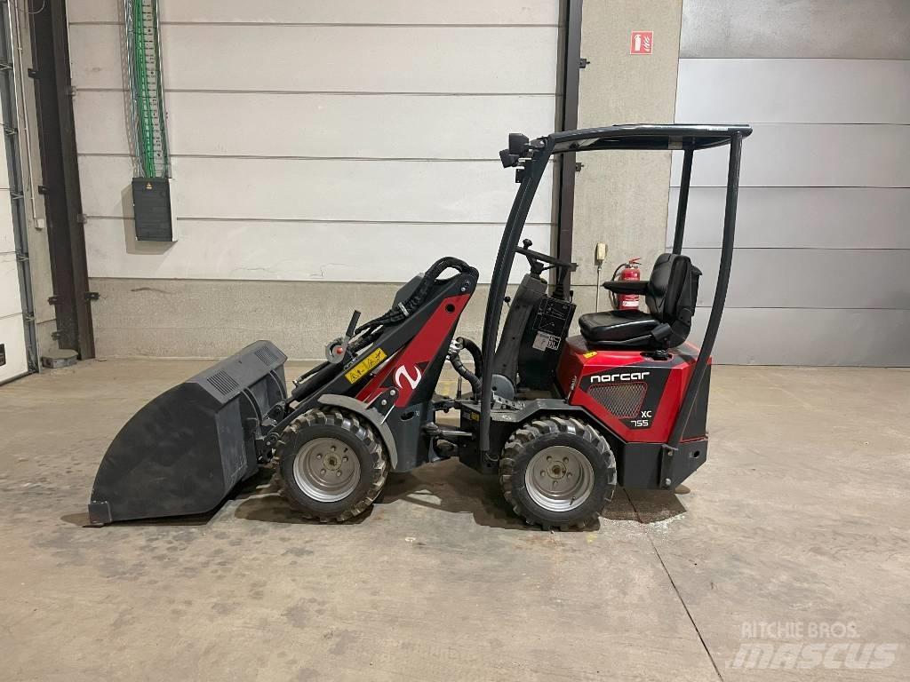 Norcar 755 Escavatori gommati