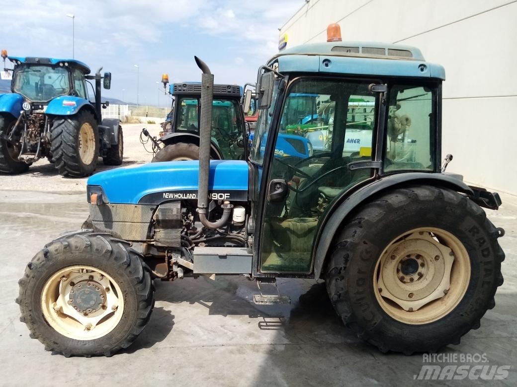 New Holland TN 90 F Trattori