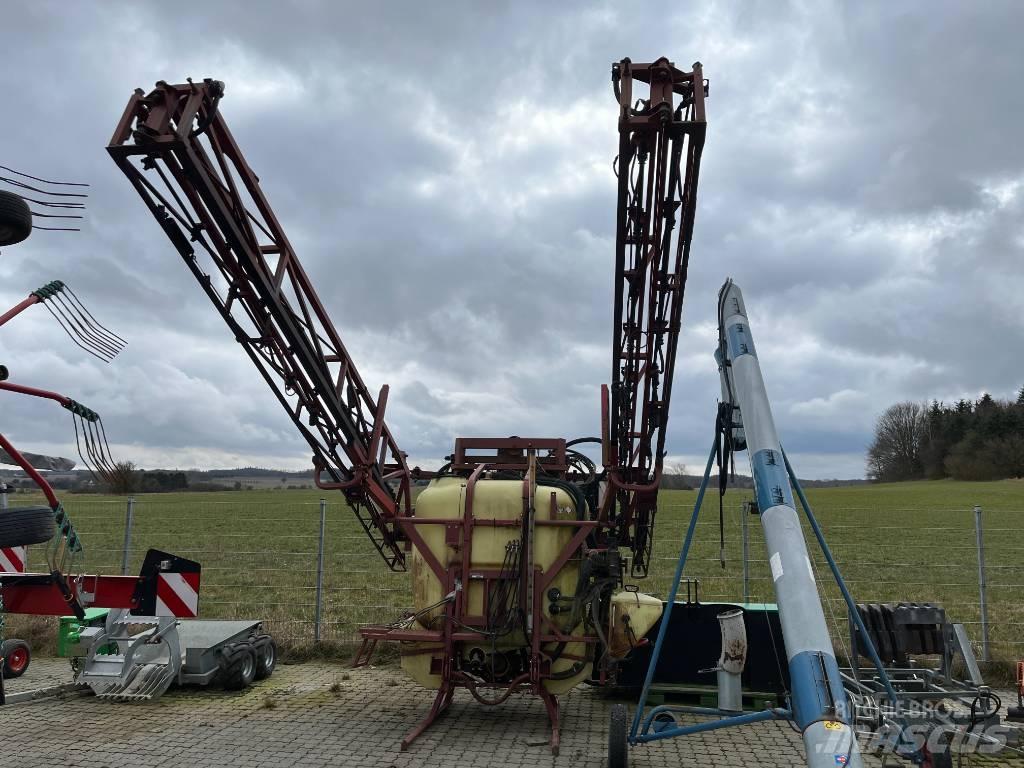 Hardi Mega 1200 Irroratori montati