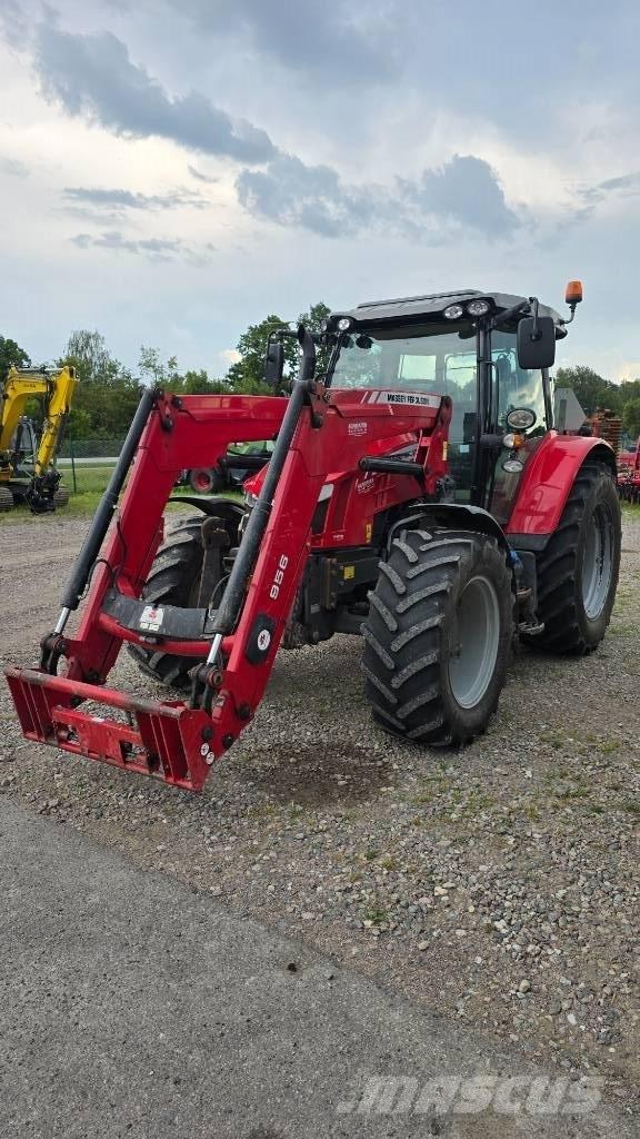 Massey Ferguson 5713 Trattori