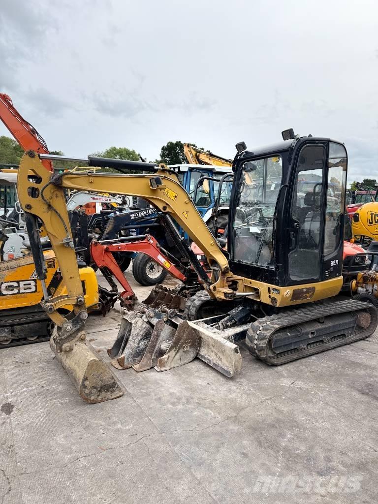 CAT 302.7 D CR Miniescavatori