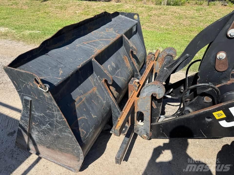 JCB 407 Pale gommate