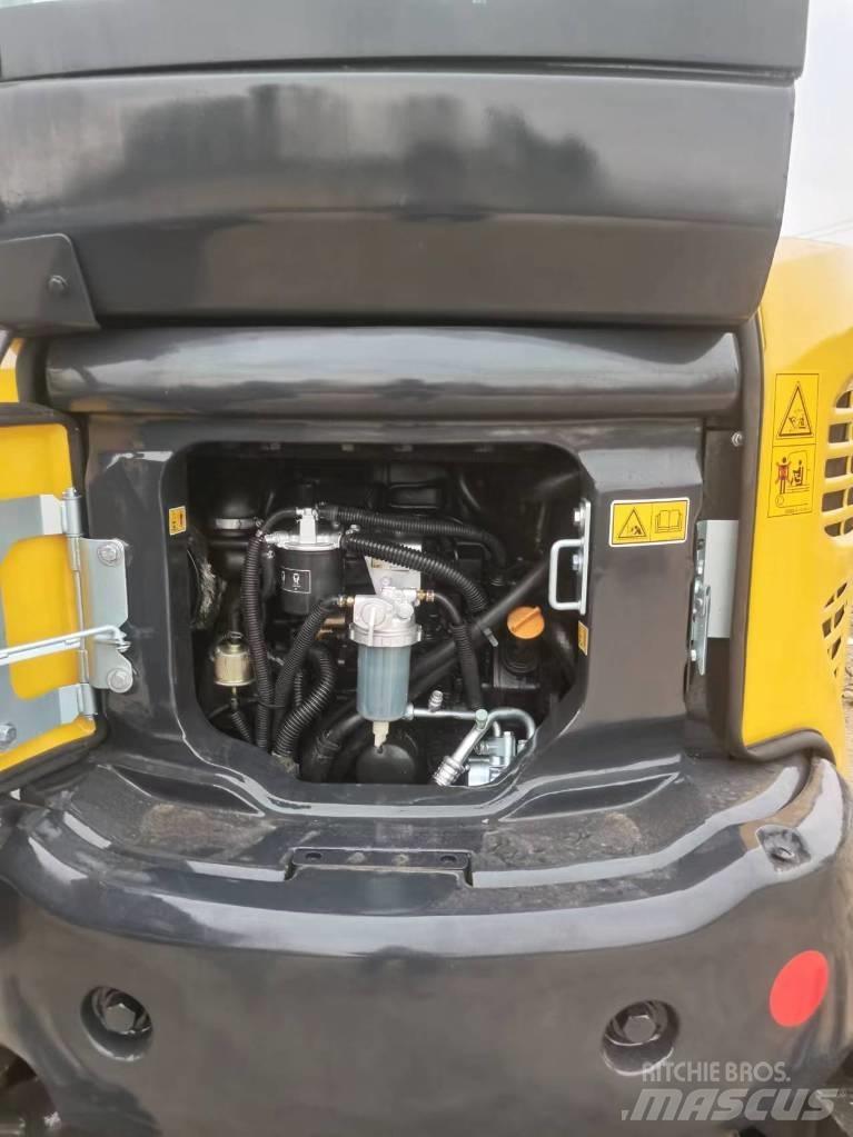 Komatsu PC 35 Miniescavatori