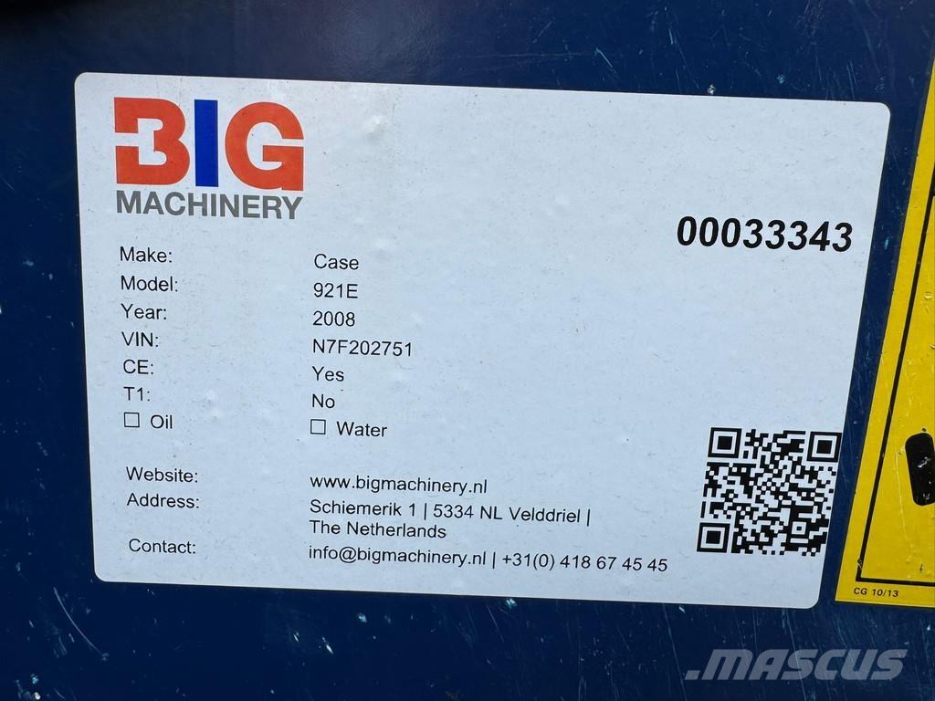 CASE 921E Pale gommate