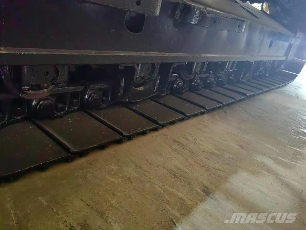 CAT 320 Escavatori cingolati