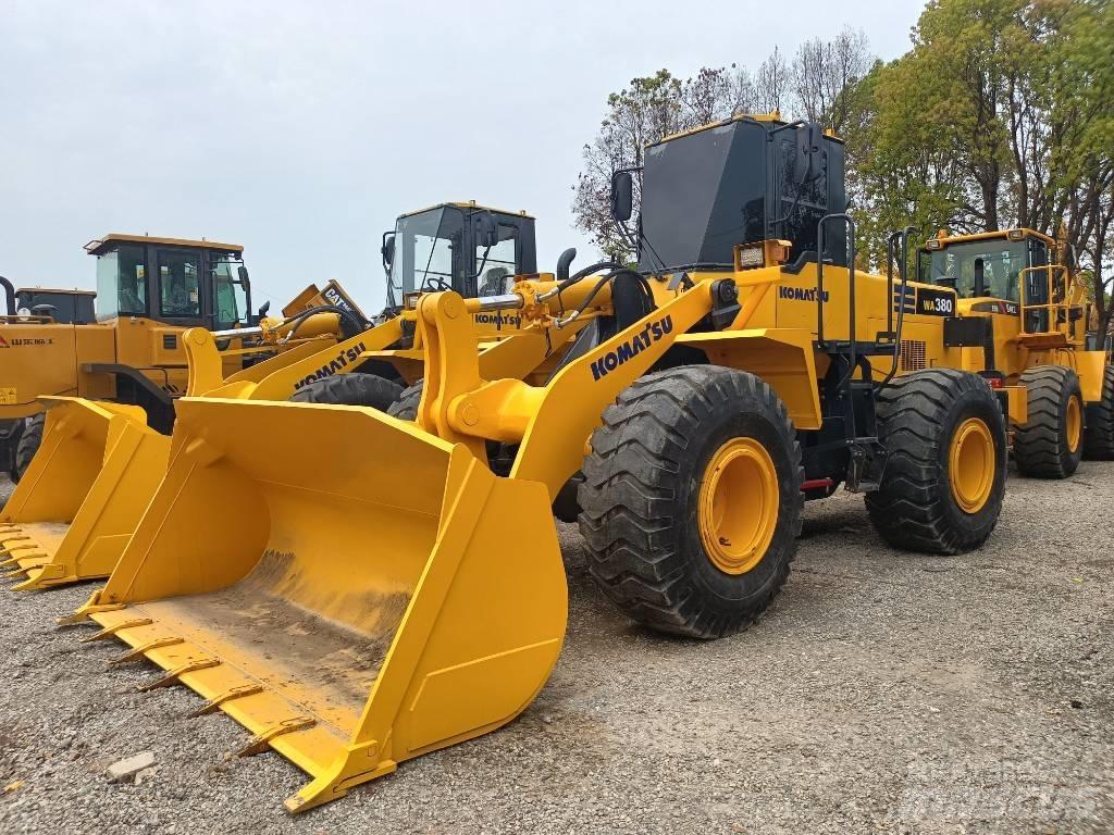 Komatsu WA 380 Pale gommate