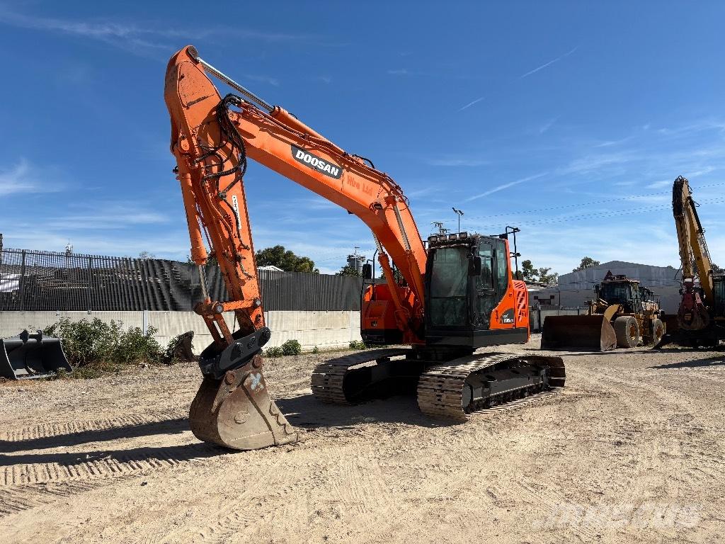 Doosan DX 235 LCR Escavatori cingolati