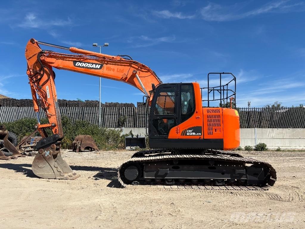 Doosan DX 235 LCR Escavatori cingolati