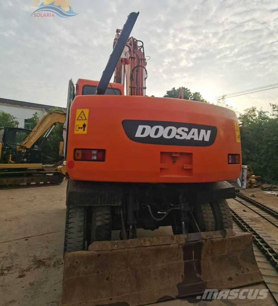 Doosan DH 150 W-7 Escavatori gommati