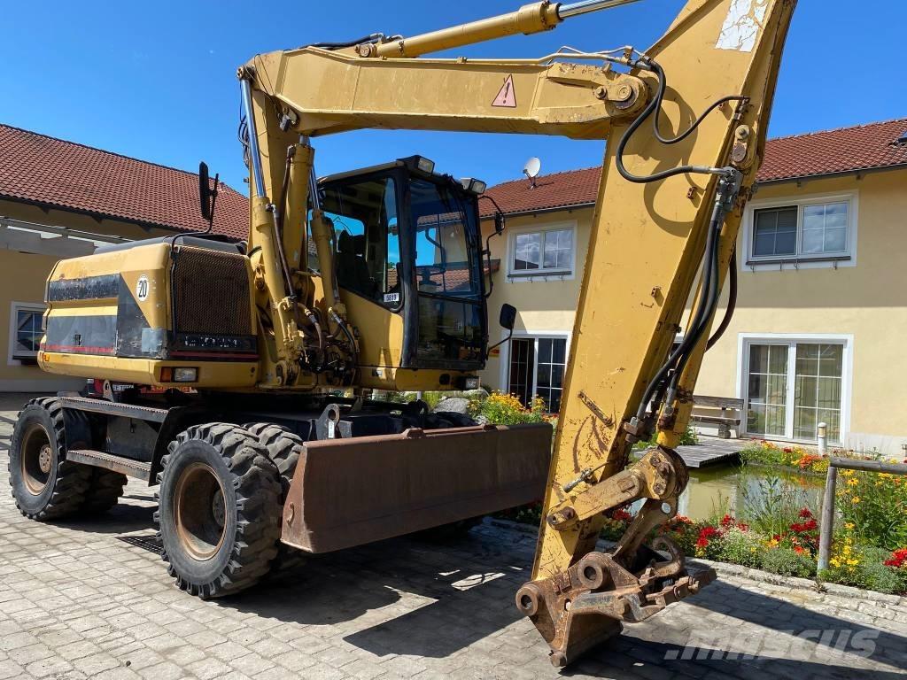 CAT M 312 Escavatori gommati