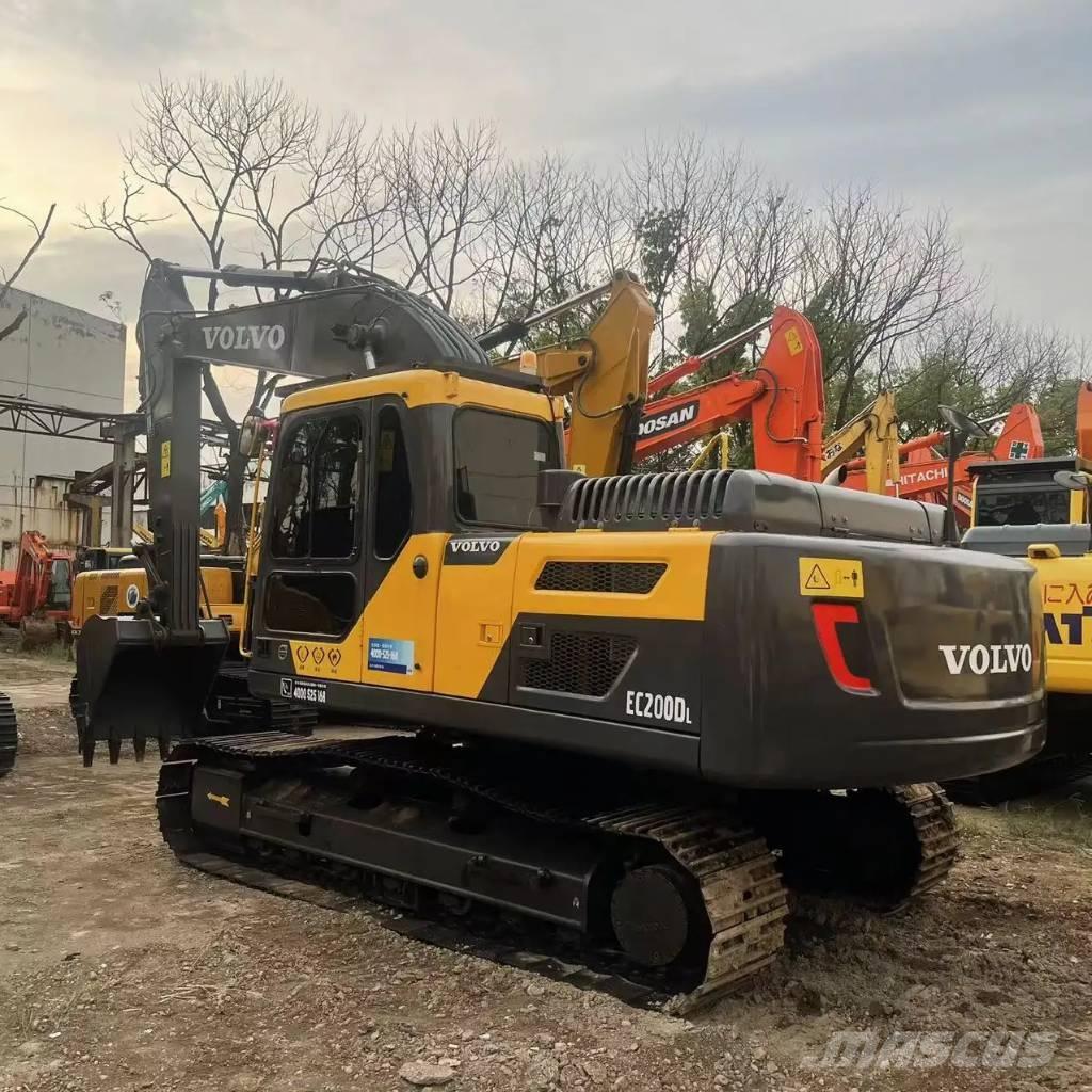 Volvo EC200D Escavatori cingolati