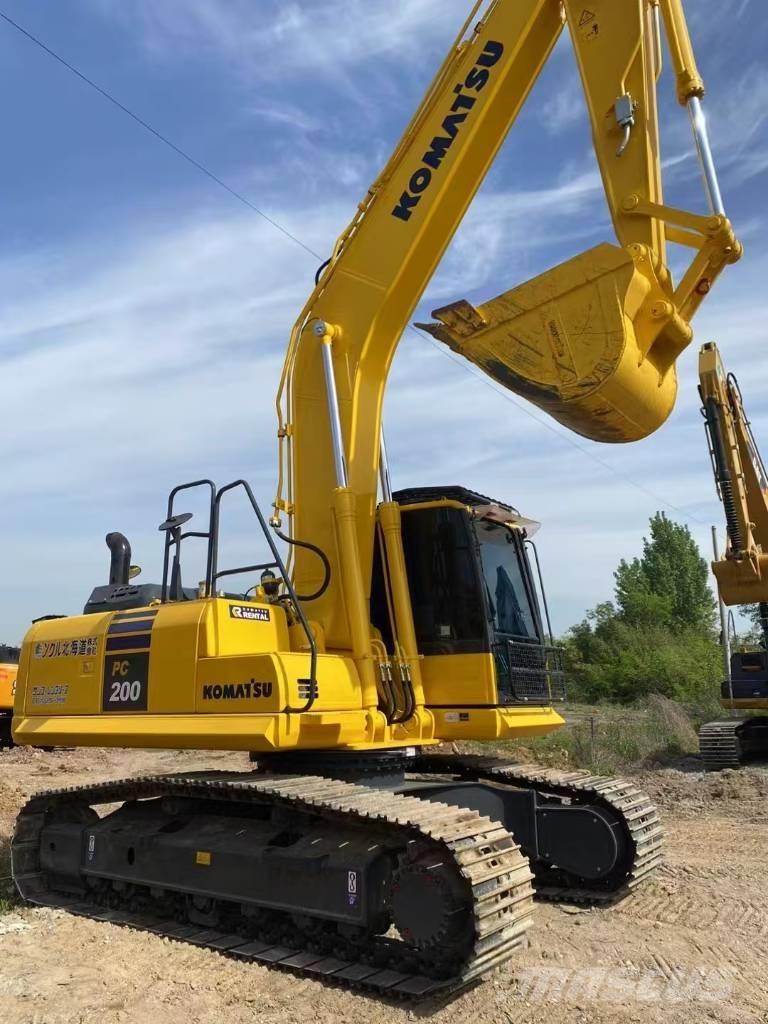 Komatsu 200-8 Escavatori cingolati