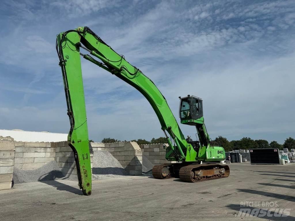 Sennebogen 840R Movimentazione rifiuti
