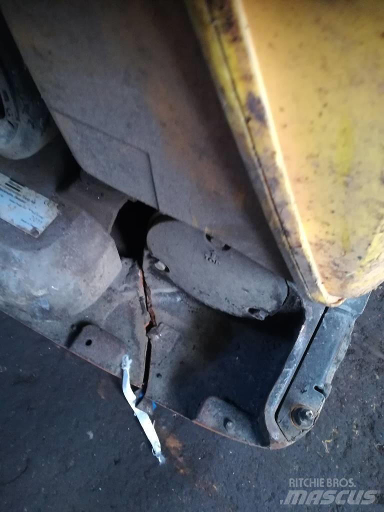  VIBRAČNÍ DESKA LF90 Vibratori
