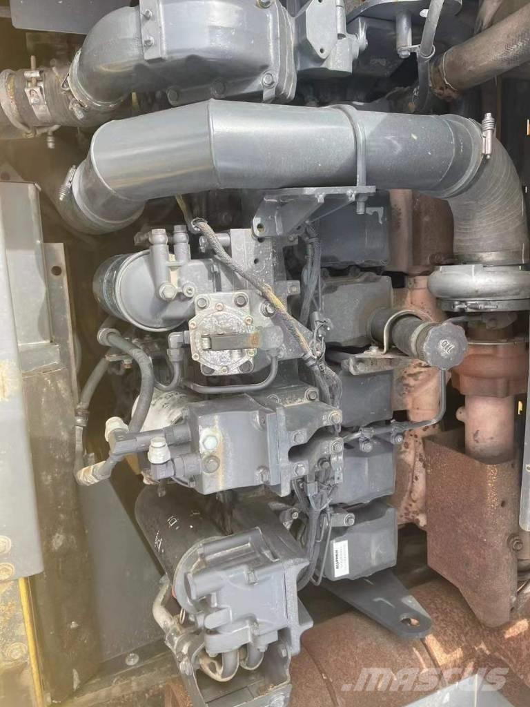 Komatsu PC 450-8 Escavatori cingolati