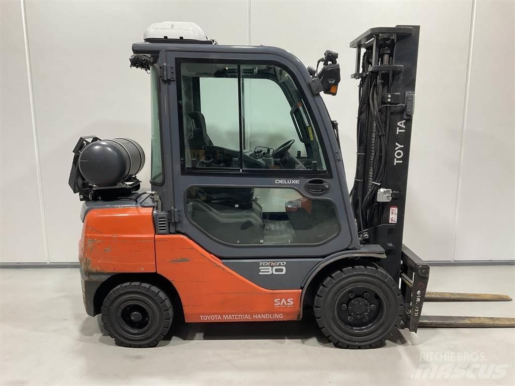 Toyota 02-8FGF30 Carrelli elevatori GPL