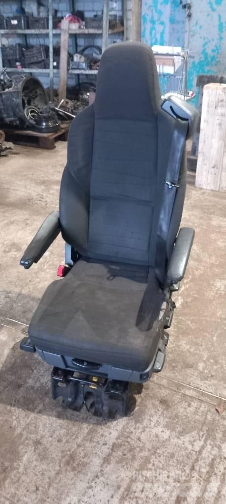 Scania R440  2627357 Cabine e interni
