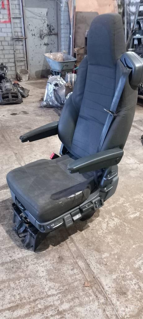 Scania R440  2627357 Cabine e interni