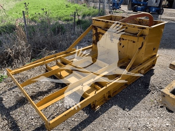 CAT 2285832 Benne