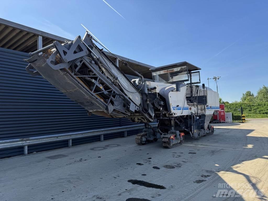 Wirtgen W 210 Fresa a freddo per asfalto