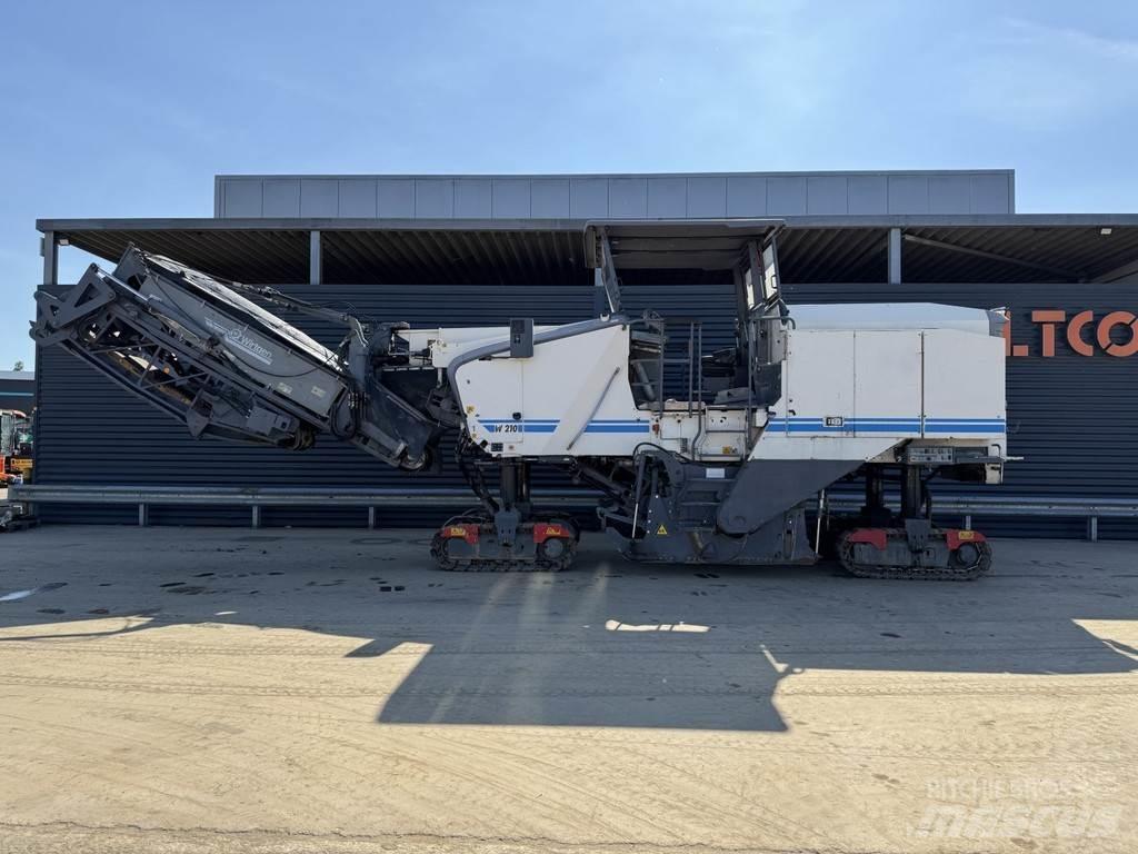 Wirtgen W 210 Fresa a freddo per asfalto