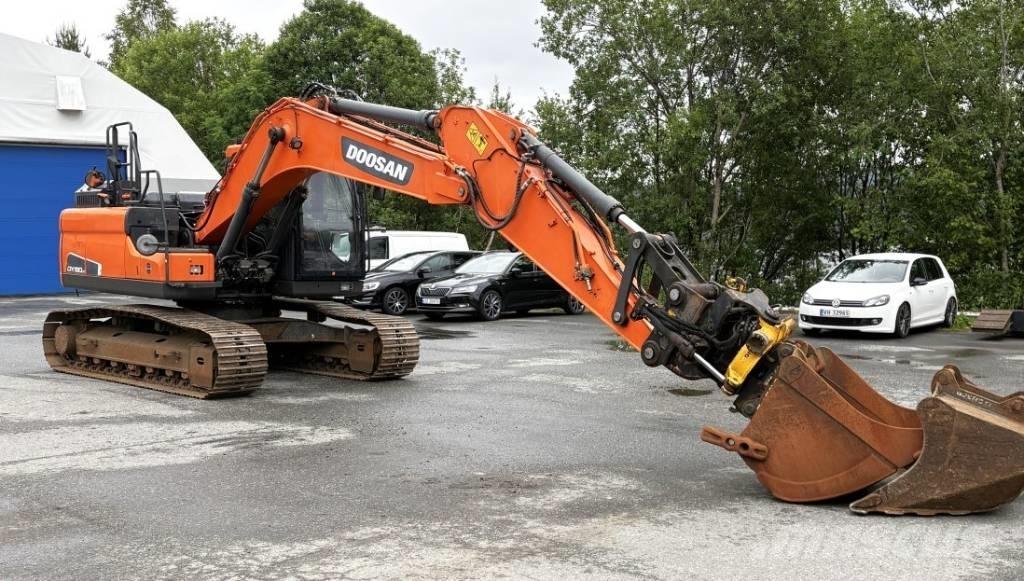 Doosan DX180LC-5 Escavatori cingolati