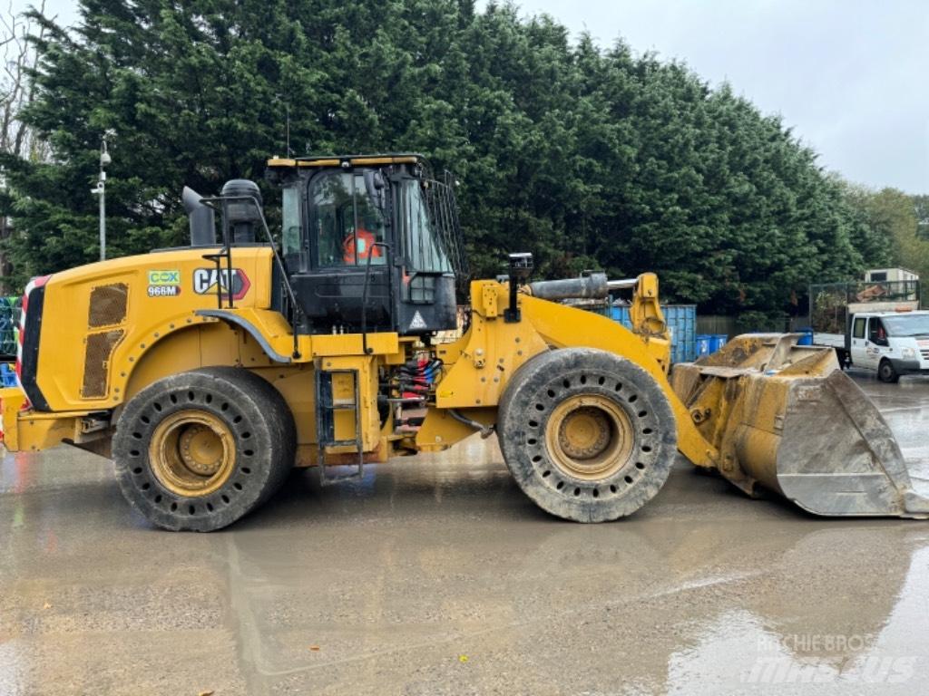 CAT 966 M Pale gommate