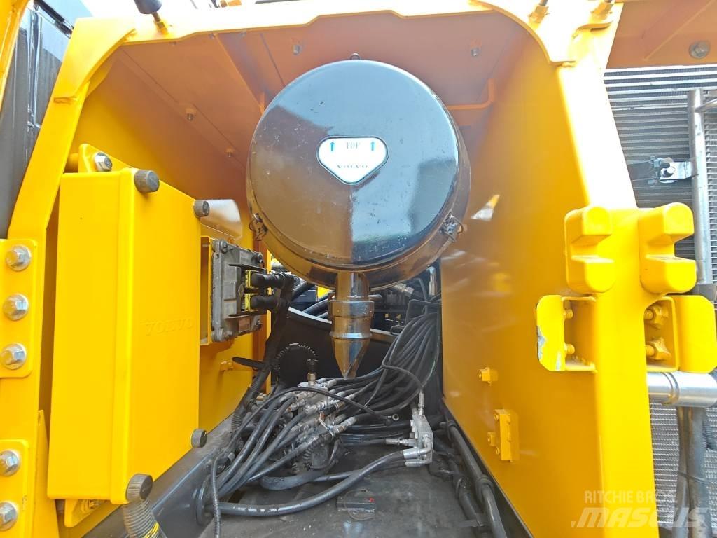 Volvo EC 250 D L Escavatori cingolati