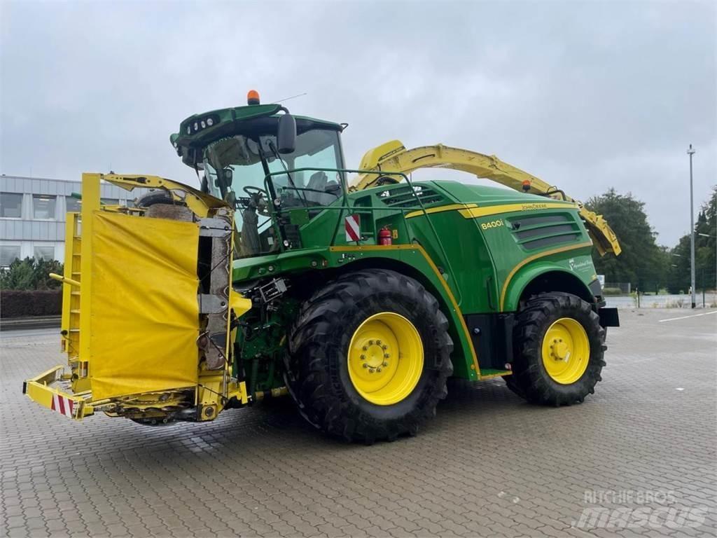 John Deere 8400 i Trince semoventi